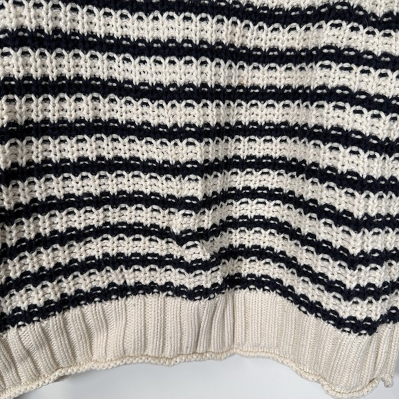 Gap Womens Medium Striped Chunky‎ Crewneck Sweater Navy / White 100% Cotton - Picture 2 of 5